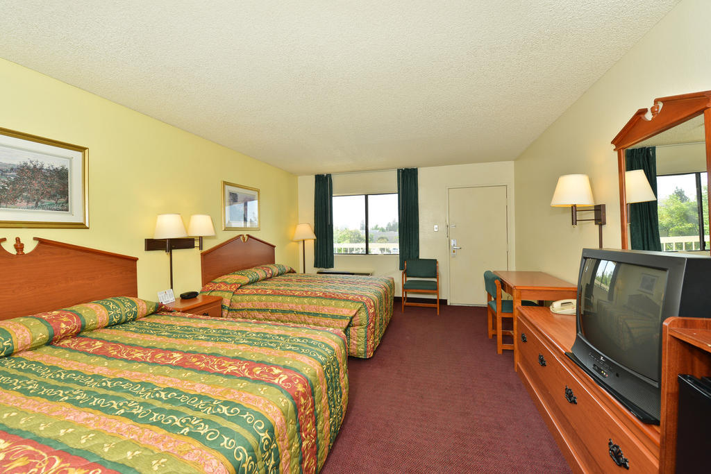 Super 8 By Wyndham Bakersfield/Central Cameră foto